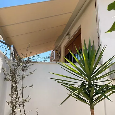 Mediterranean Escape Apartament